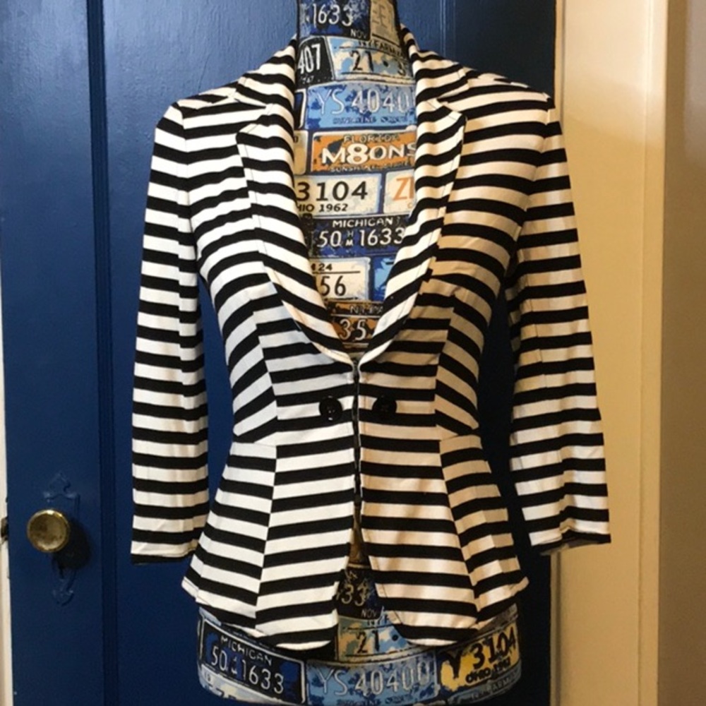 White House Black Market, Blazer, size 2
